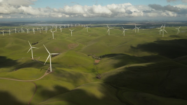 Clean Energy Solutions: Generating Electricity Sustainably
